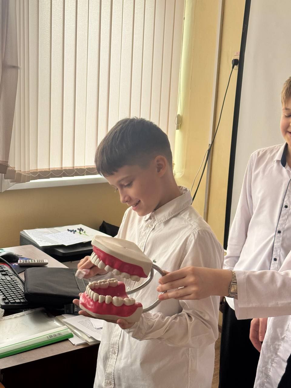 13 октября студенты группы 23лс7 под кураторством Суворовой М.Н. посетили МБОУ СОШ номер 32 по адресу г. Пенза ул. Кижеватово 13, провели профориентационное мероприятие